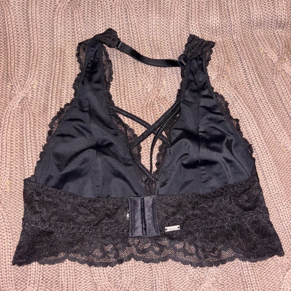 VS PINK lace cross cross bralette - Picture 2 of 2